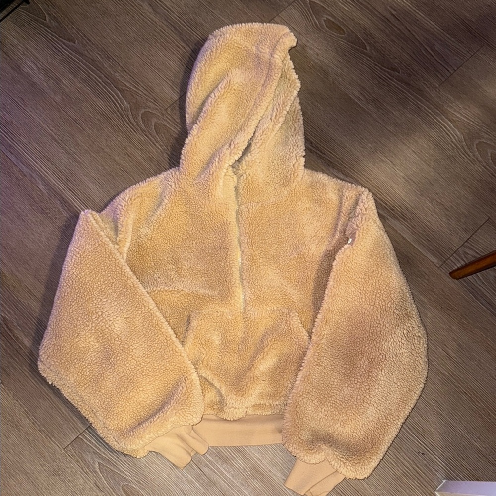 ALO Yoga Tan Teddy Jacket